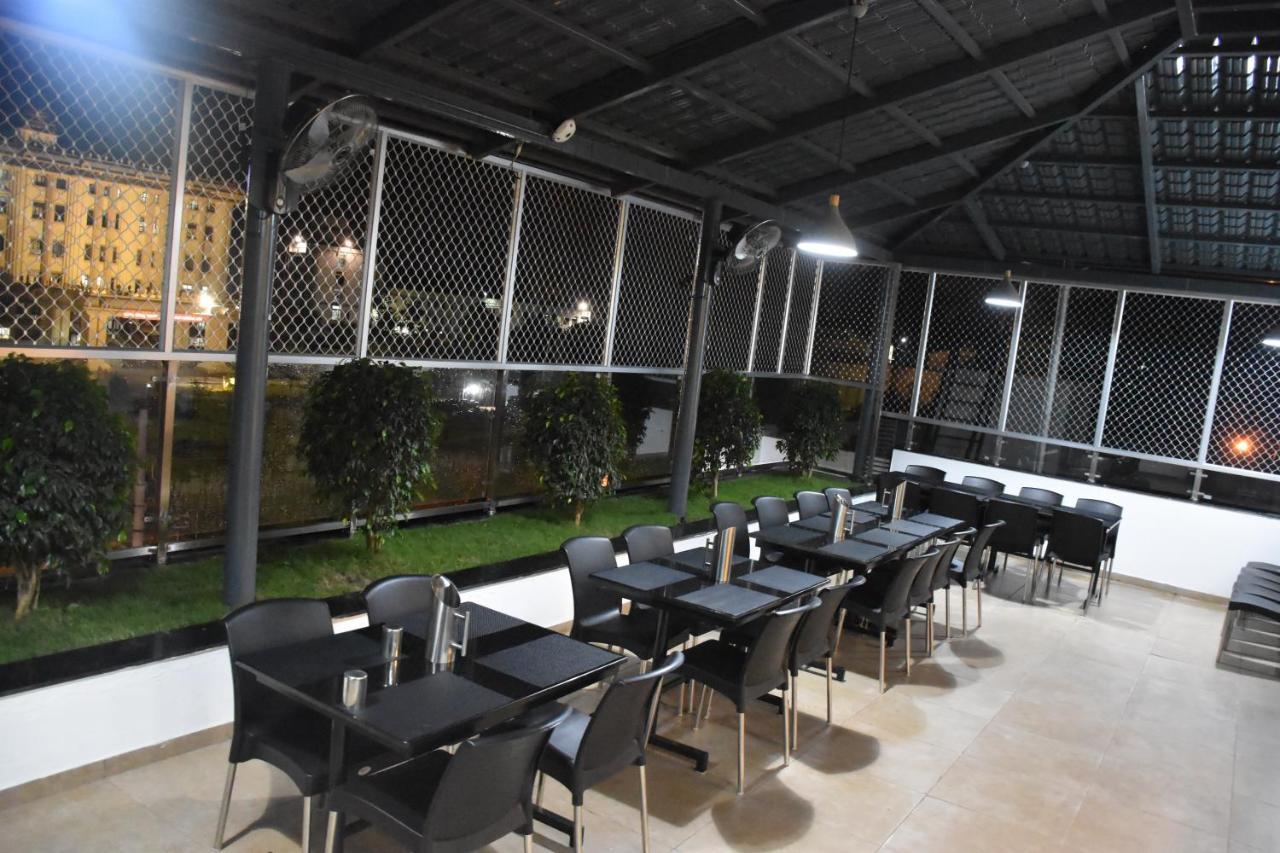 Heritage Inn Mysore Extérieur photo