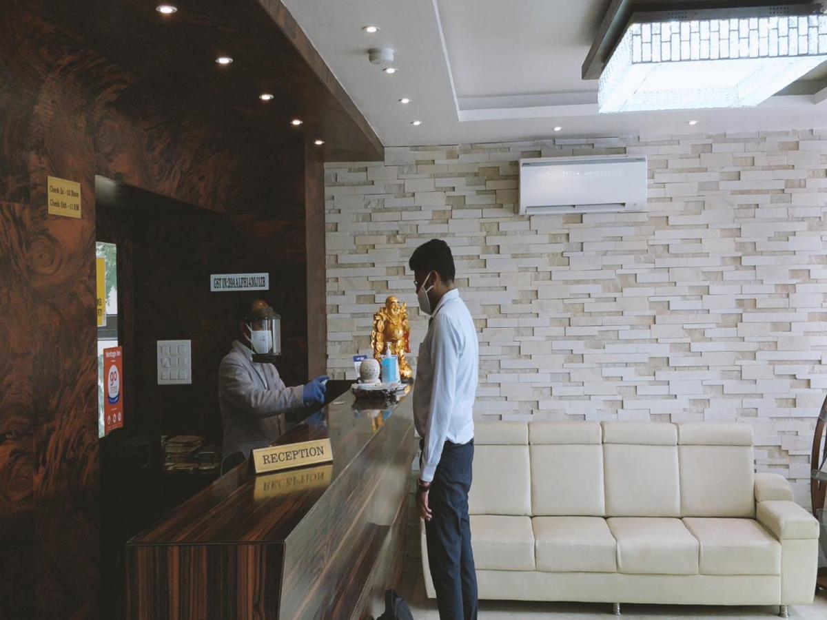 Heritage Inn Mysore Extérieur photo